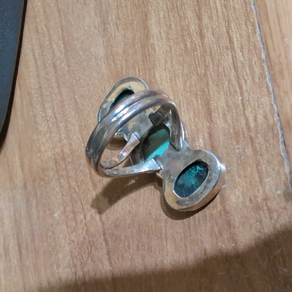 Turquoise Triple Stone Sterling Silver Ring - Picture 7 of 8